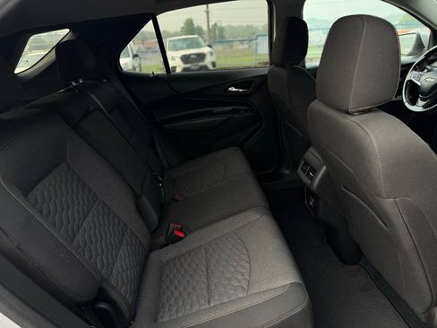 Used 2021 Chevrolet Equinox LT w/ Driver Convenience Package AWD/4WD image 10
