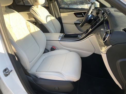 Certified 2025 Mercedes-Benz GLC 300 image 49