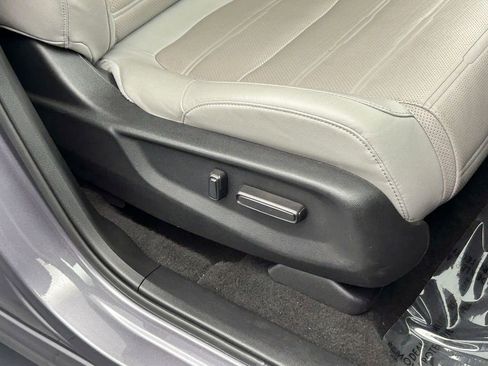 Used 2022 Honda CR-V EX-L image 49