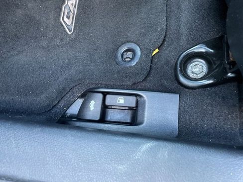 Used 2013 Toyota Camry SE image 13