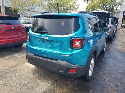 Used 2020 Jeep Renegade Latitude FWD image 8