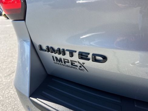 Used 2023 Ford Expedition Limited image 31