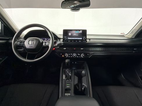 Used 2025 Honda Accord SE image 14