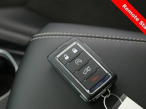 New 2026 Jeep Grand Cherokee Altitude AWD/4WD image 3