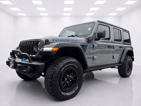 Used 2023 Jeep Wrangler Unlimited Rubicon 4xe AWD/4WD image 4
