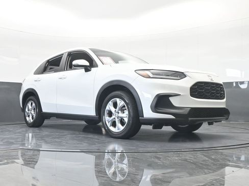 Used 2023 Honda HR-V LX image 61