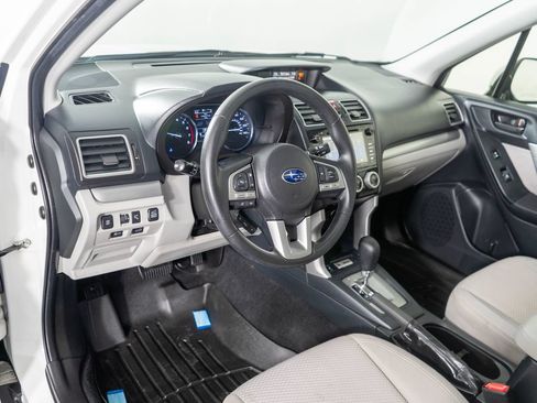 Used 2017 Subaru Forester 2.5i Premium AWD/4WD image 14
