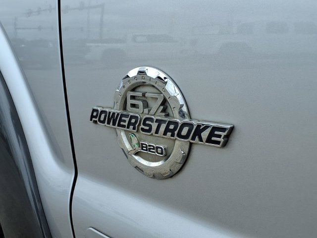 Used 2015 Ford F250 Lariat w/ Lariat Ultimate Package AWD/4WD image 15