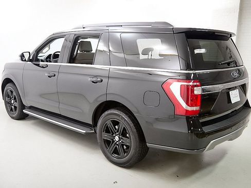 Used 2019 Ford Expedition XLT w/ Equipment Group 202A image 7