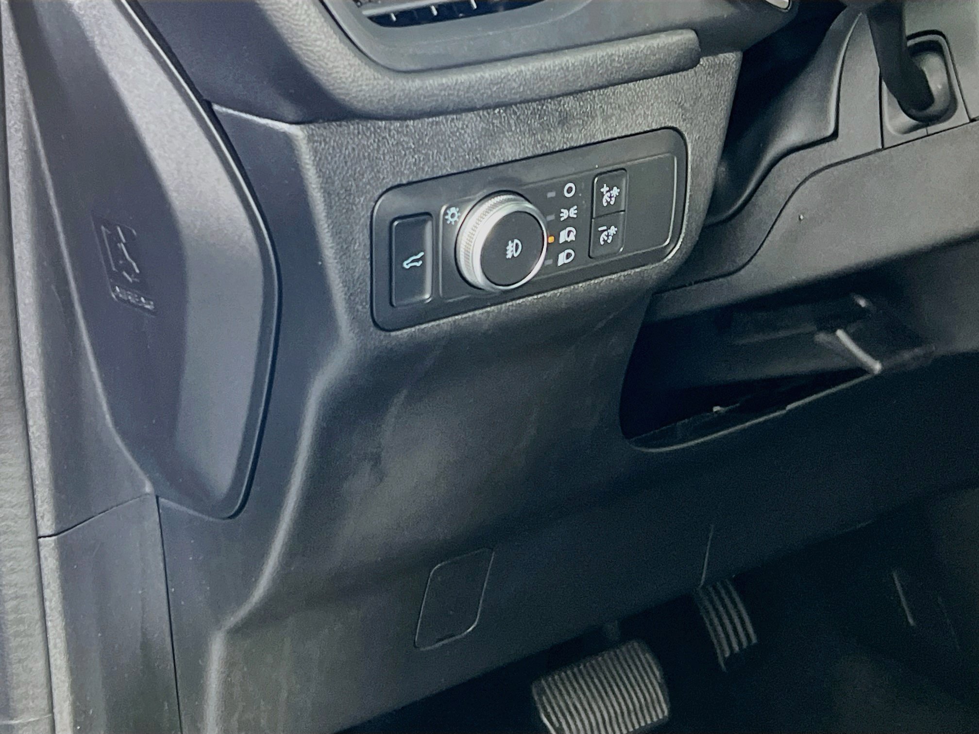 Used 2021 Ford Escape SEL AWD/4WD image 10