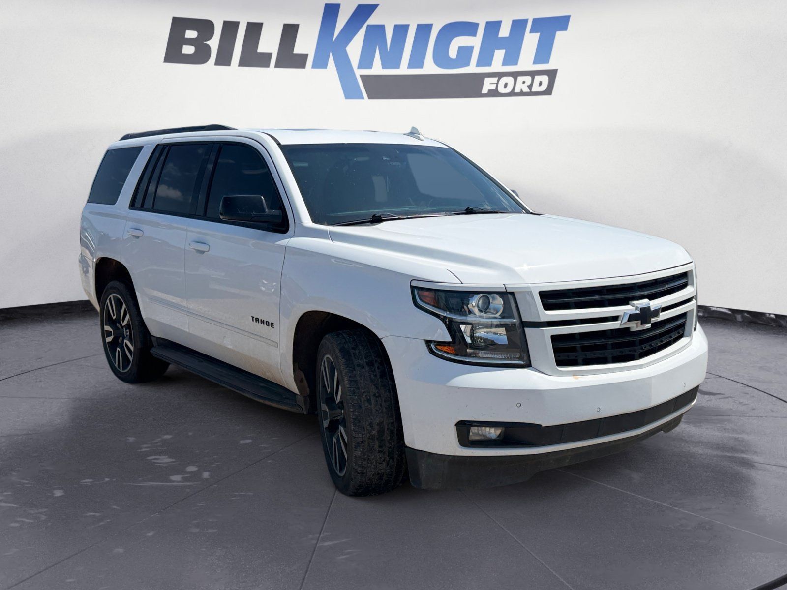 Used 2019 Chevrolet Tahoe Premier w/ RST 6.2L Performance Edition AWD/4WD image 7