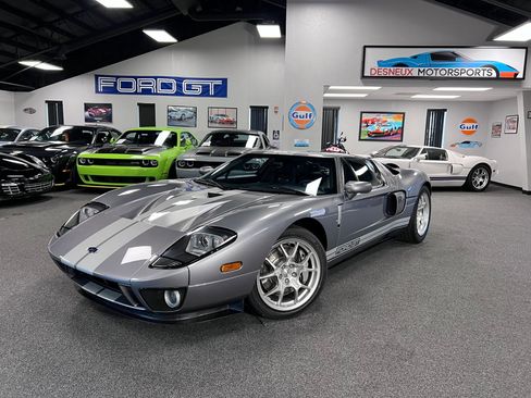 Used 2006 Ford GT image 23