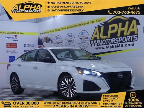 Used 2025 Nissan Altima 2.5 SV image 1