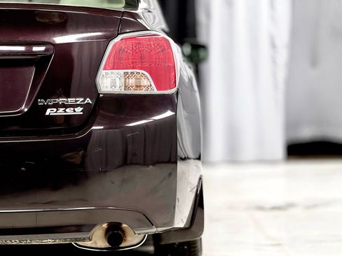 Used 2013 Subaru Impreza 2.0i Premium w/ All-Weather Pkg image 14