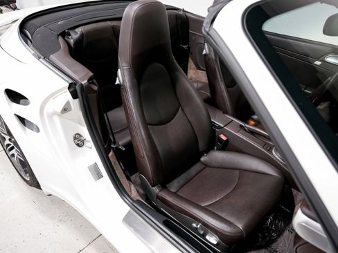 Used 2009 Porsche 911 Turbo AWD/4WD image 27