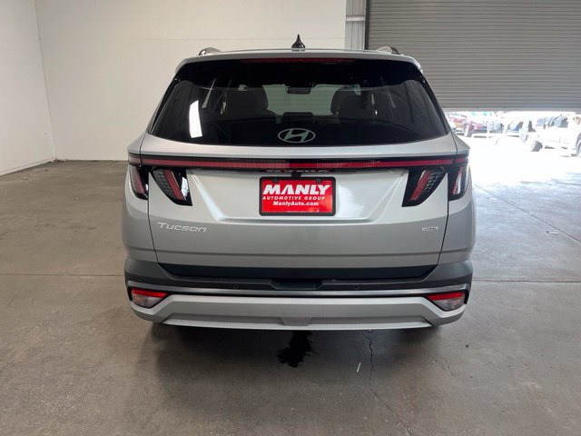 Used 2025 Hyundai Tucson Limited AWD/4WD image 4