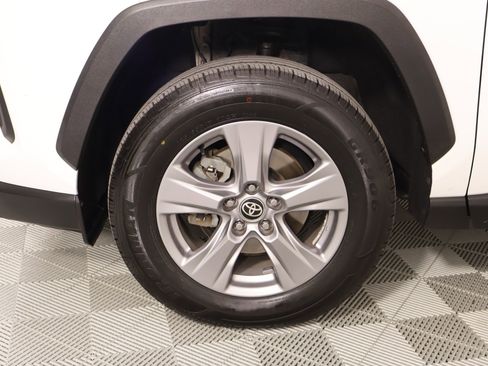 Used 2022 Toyota RAV4 XLE FWD image 16