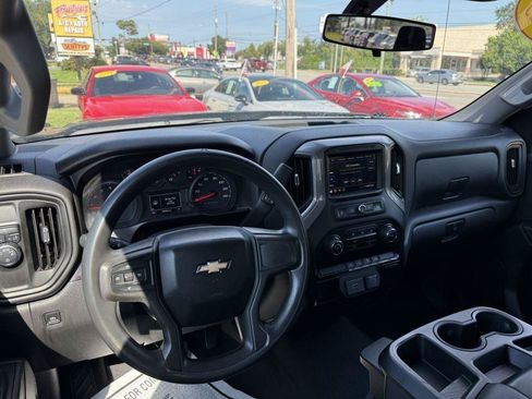 Used 2019 Chevrolet Silverado 1500 Custom w/ Custom Value Package RWD image 14