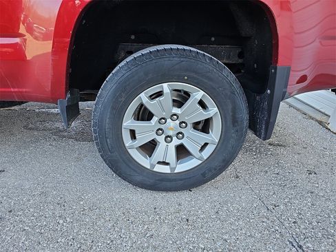 Used 2015 Chevrolet Colorado LT w/ LT Convenience Package image 31