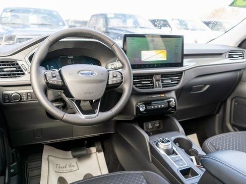 New 2025 Ford Escape Active w/ Active Premium Tech Pack AWD/4WD image 11