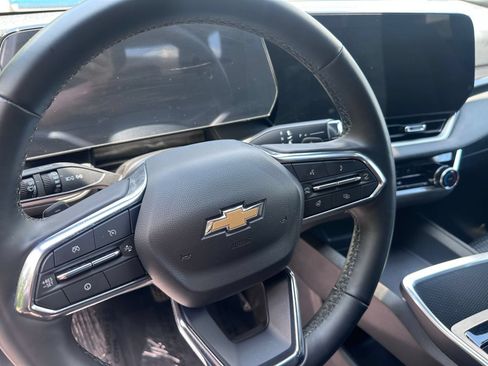 Used 2025 Chevrolet Equinox LT FWD image 37