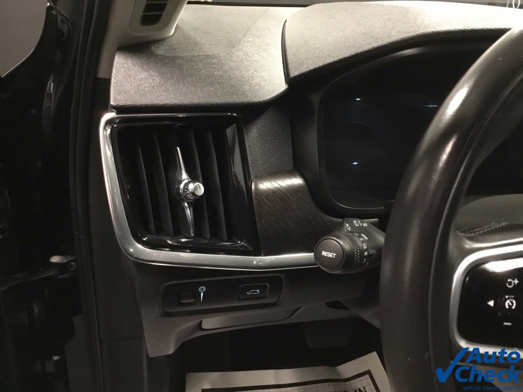 Used 2020 Volvo V90 T6 Cross Country AWD/4WD image 22