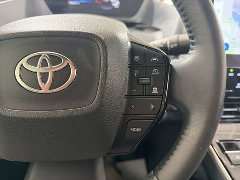 Used 2024 Toyota bZ4X XLE w/ Weather Package image 27