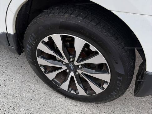 Used 2015 Subaru Outback 2.5i Limited image 10