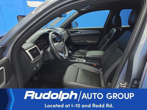 Used 2022 Volkswagen Atlas Cross Sport SE FWD image 11