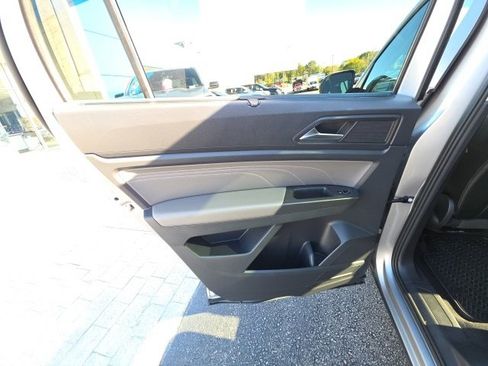 Used 2023 Volkswagen Atlas SEL image 24