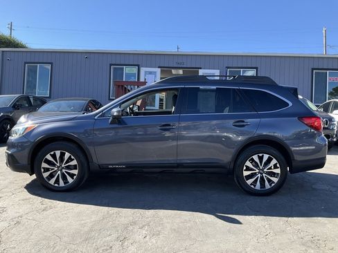 Used 2017 Subaru Outback 2.5i Limited image 5