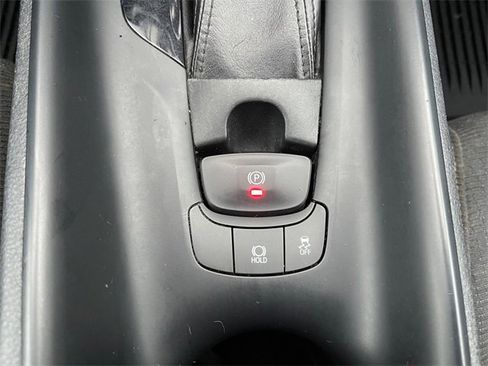 Used 2018 Toyota C-HR XLE image 21