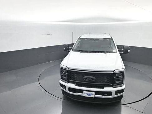 New 2026 Ford F250 XLT w/ XLT Premium Package AWD/4WD image 31