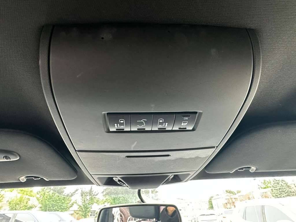 Used 2018 Dodge Grand Caravan GT FWD image 22