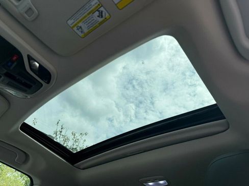 Used 2025 Subaru Outback Onyx Edition AWD/4WD image 7