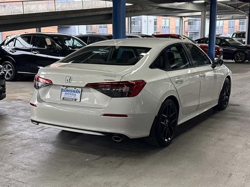 Used 2024 Honda Civic Sport image 3