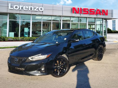 Used 2022 Nissan Maxima SR w/ Sport Mat Group image 1