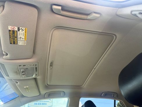 Used 2005 Lexus RX 330 FWD image 24