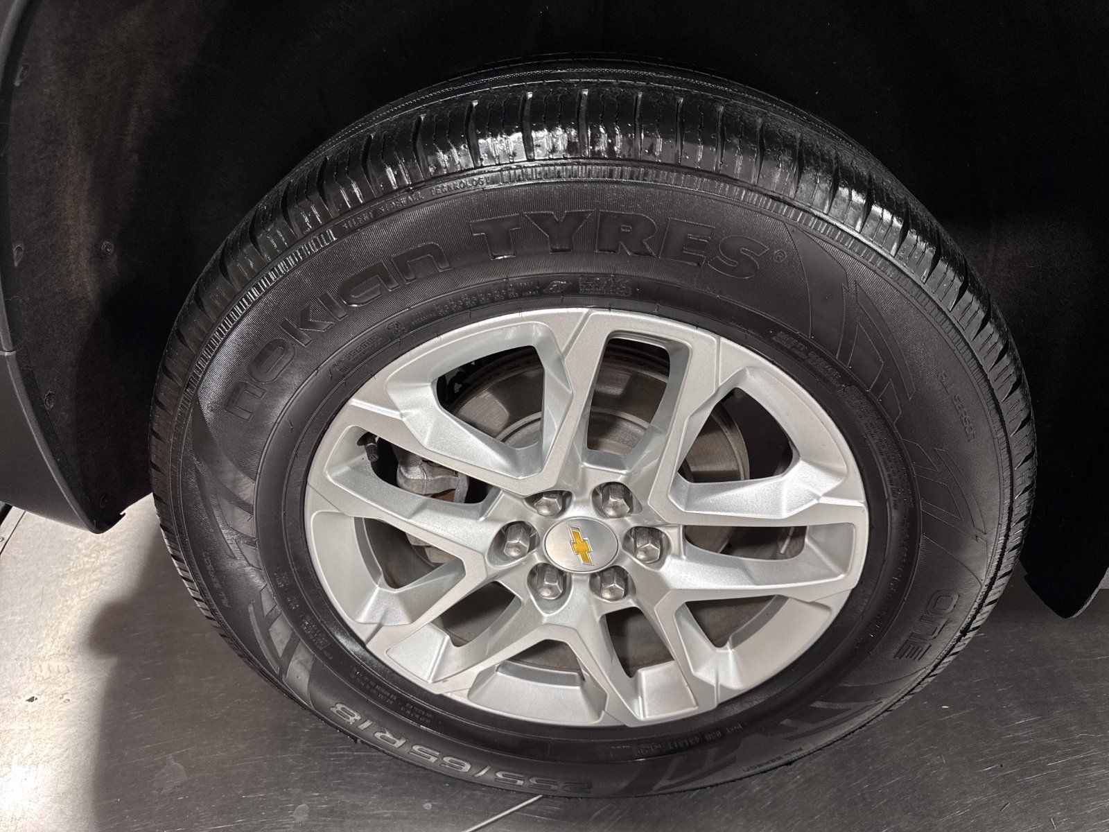 Used 2019 Chevrolet Traverse LT w/ LPO, Floor Liner Package AWD/4WD image 13