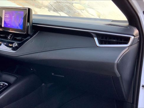 Used 2024 Toyota Corolla SE image 18