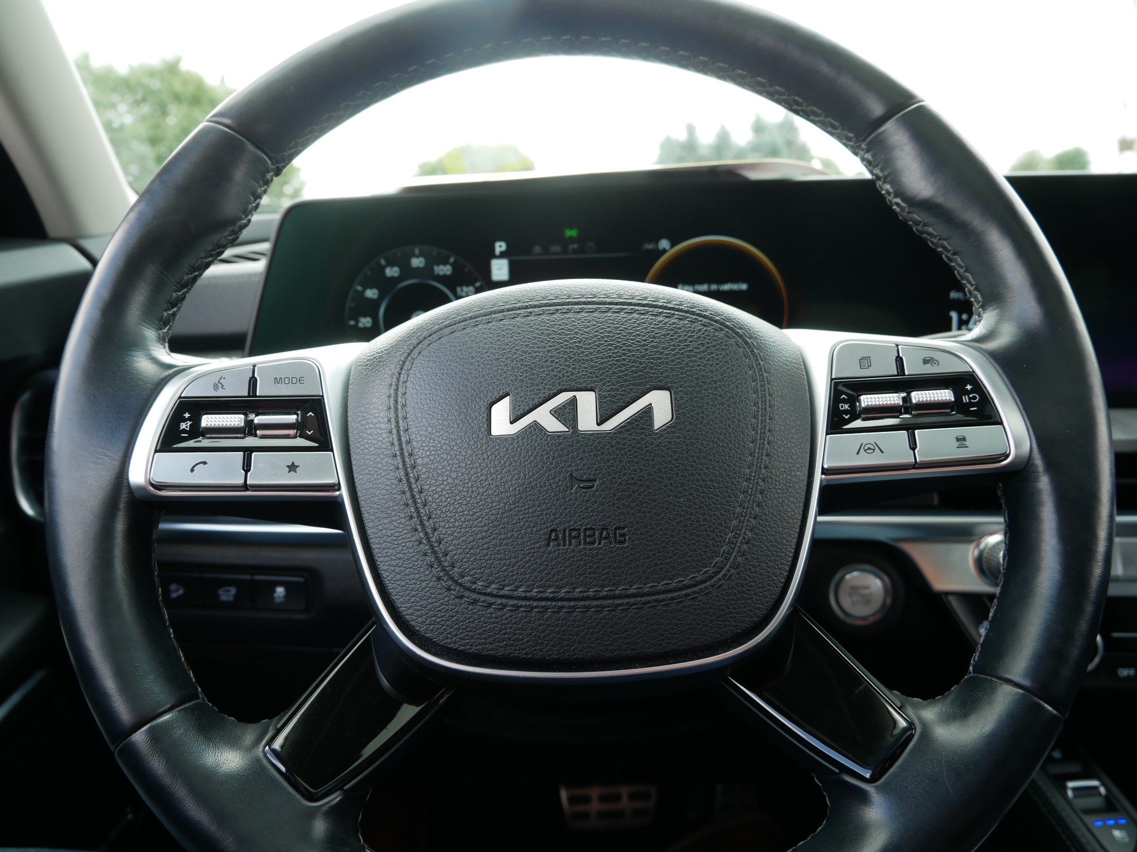 Used 2024 Kia Telluride SX AWD/4WD image 25