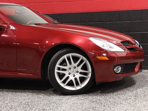 Used 2009 Mercedes-Benz SLK 300 image 3