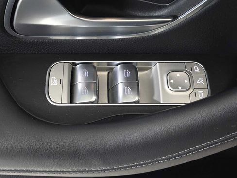 Used 2024 Mercedes-Benz GLE 350 4MATIC image 24