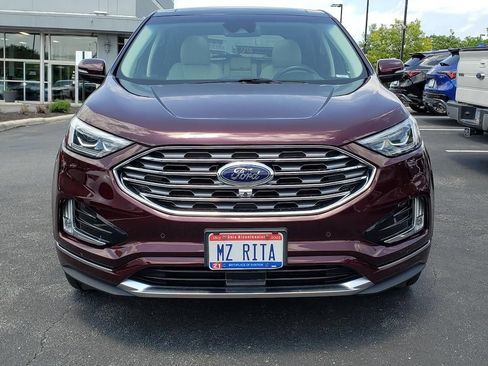 Used 2019 Ford Edge Titanium w/ Equipment Group 301A AWD/4WD image 2