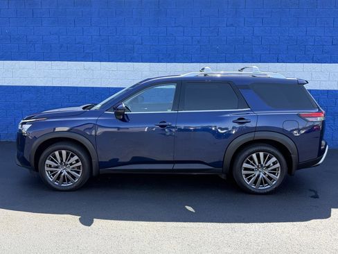 Used 2022 Nissan Pathfinder SL w/ SL Premium Package image 21