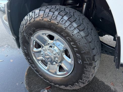 Used 2021 RAM 2500 Big Horn image 26