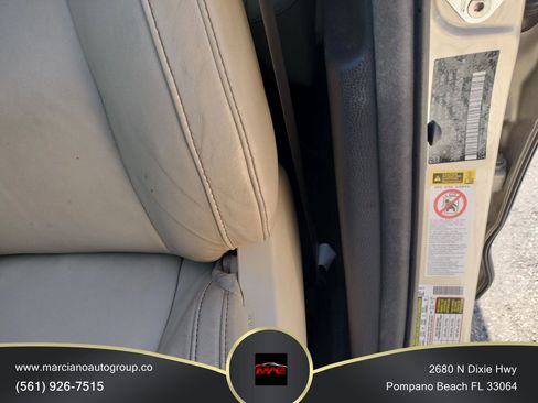 Used 2015 Toyota Highlander XLE FWD image 38