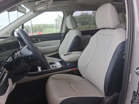 New 2026 Kia Carnival SX w/ SX Dark Edition Package FWD image 21