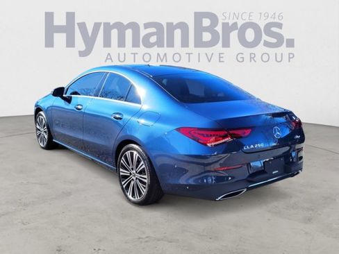 Used 2023 Mercedes-Benz CLA 250 4MATIC image 5