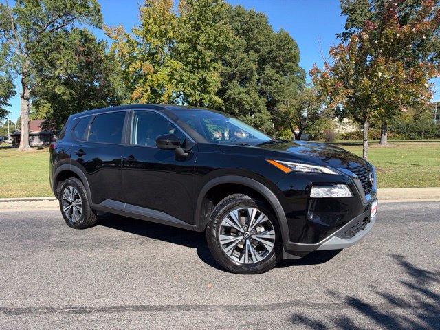 Used 2023 Nissan Rogue SV FWD image 2